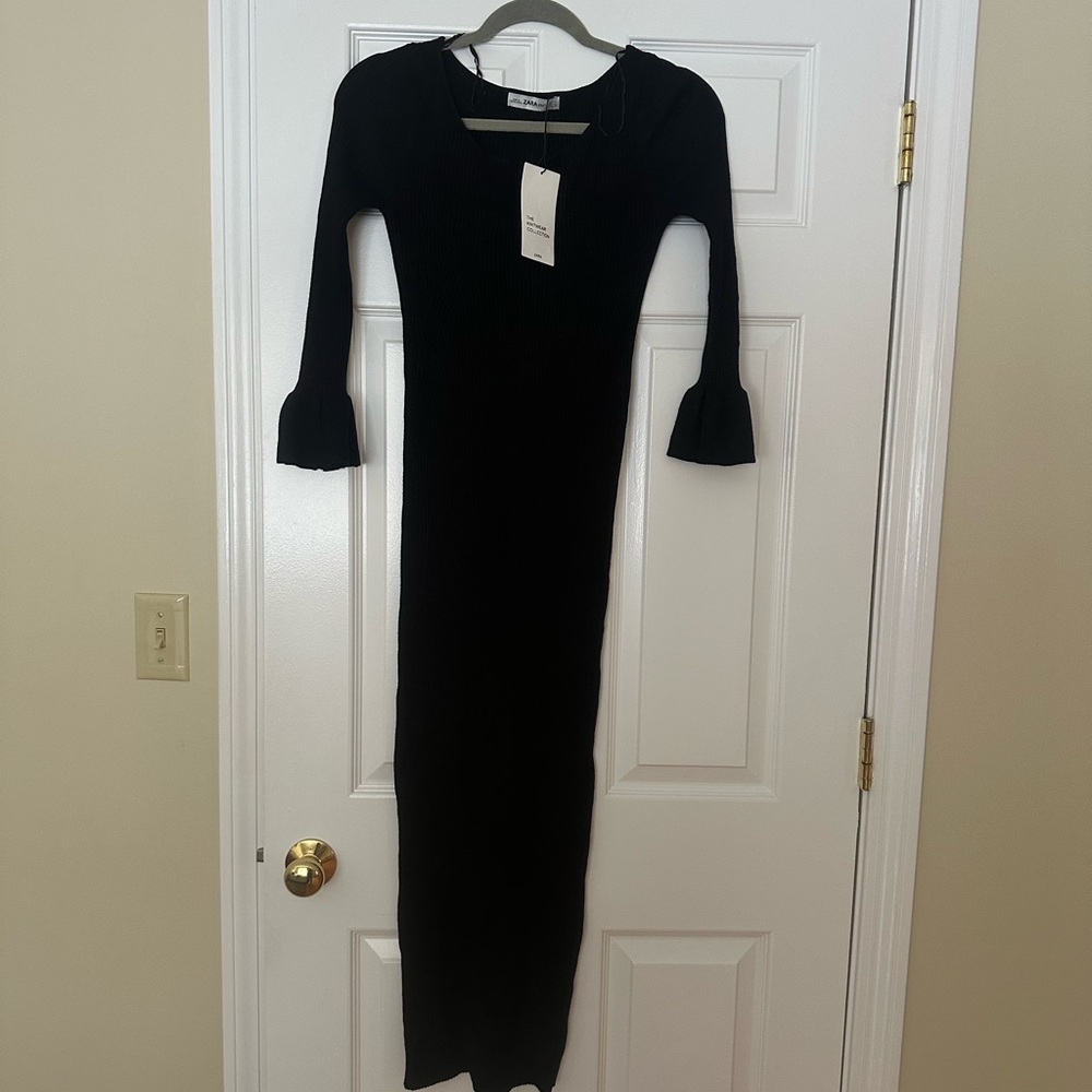 Zara Elegant Black Long Sleeve Dress with Ruffled Cuffs